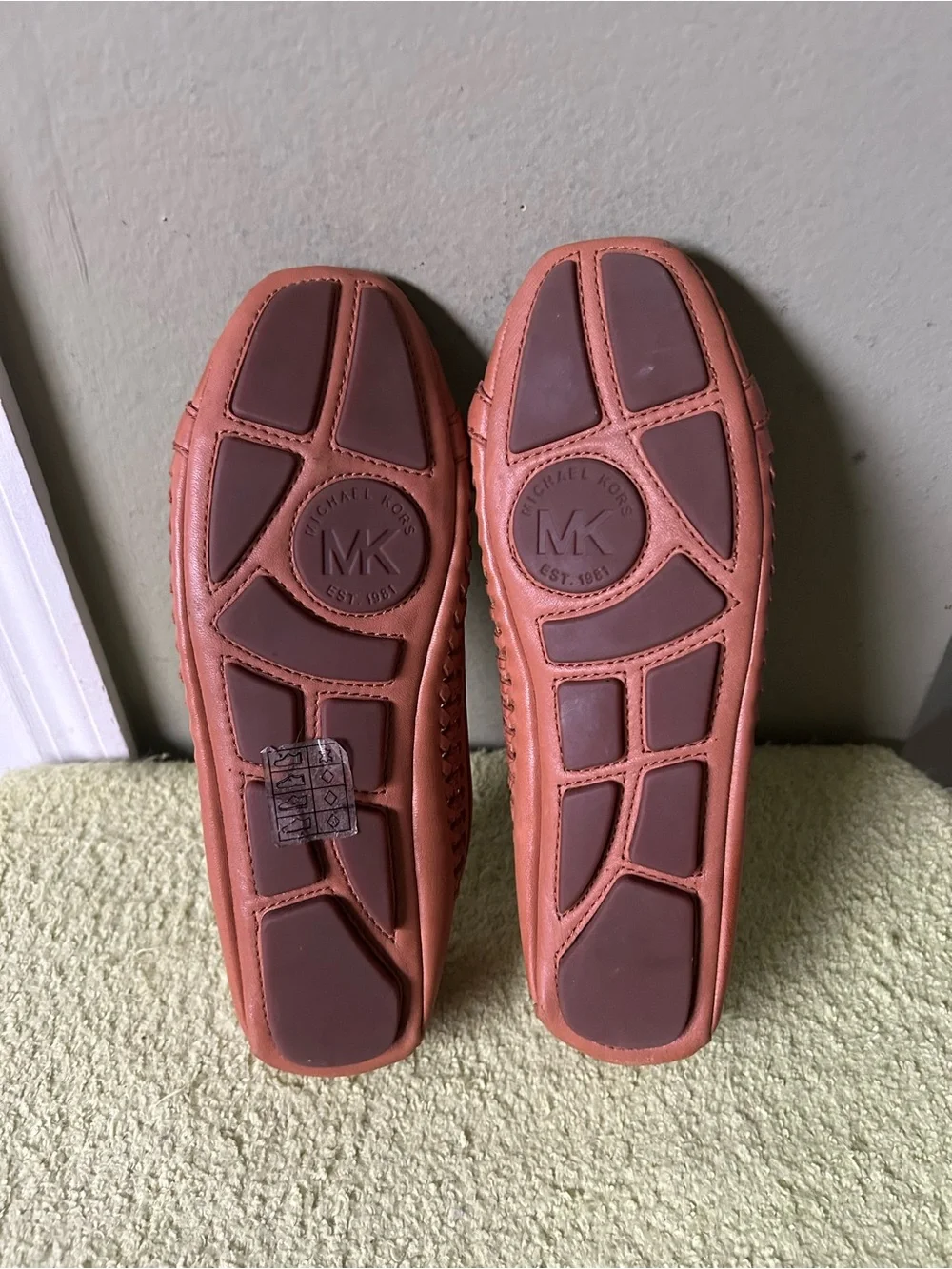 NWOB Michael Kors Tan Leather MK Logo Ballet Flats Sz 7.5